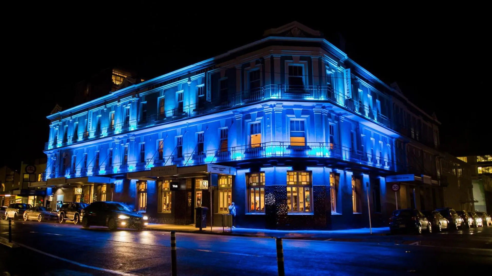 The Cambridge Hotel & Backpackers Wellington Hostel