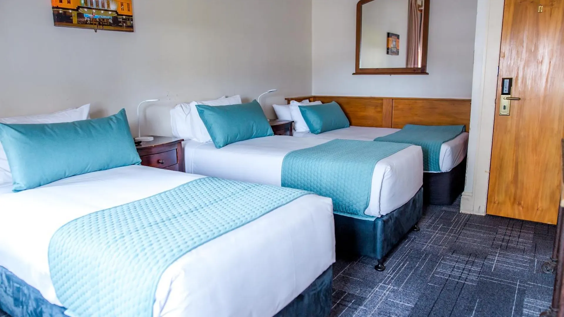 The Cambridge Hotel & Backpackers Wellington Hostel